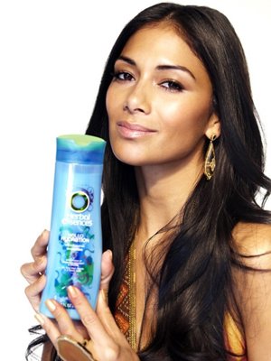 Nicole Scherzinger, nueva embajadora de Herbal Essences
