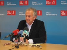 El Diputado Socialista José Luis Méndez Romeu