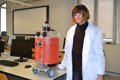 Foto: La UEx participa en el desarrollo de un robot móvil inteligente de bajo coste que ayuda en las tareas domésticas (UPCT)