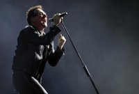 Facebook convierte a Bono en el rockero más rico del mundo