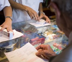 Foto: Farmaindustria propone que los pacientes paguen los medicamentos para dolencias menores (CAMBRA COMERÇ BARCELONA)