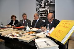 Foto: La biblioteca del MPM incorpora un legado de 28 ejemplares de Temboury (EUROPA PRESS/JUNTA DE ANDALUCÍA)