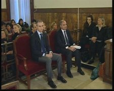 Costa Y Camps, En El Banquillo.
