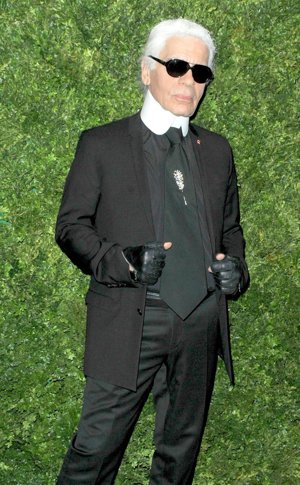 Karl Lagerfeld le pide perdón a Adele