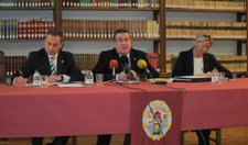 Gabilondo Tras La Junta Plenaria De La UPSA