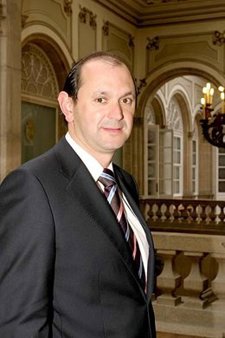 Rafael Louzán
