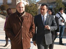 Visita Alhedín