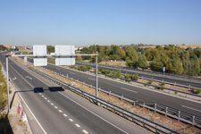 Barreras Metálicas En Autopista