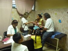 Miembros De FSFE Durante Una Acción Solidaria En América Del Sur
