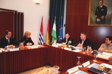 Alcaldes Onubenses Firman Un Convenio De Colaboración Para La Mano De Obra Local