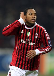 Robinho Golea, Ibrahimovic Deleita