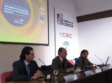 Fernández, Díaz Trillo Y Fiscal En La Presentación Del Reglamento