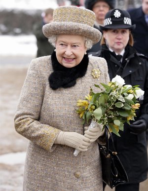 Isabel II comparte pasión con Helena Bonham Carter