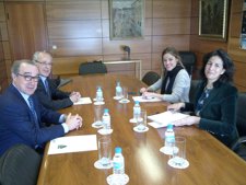 Representantes De Hosbec Con Isabel Borrego