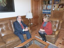 José María Valero Y Carmen Pobo En Su Primera Reunión Oficial