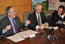 : De Izda A Derecha: Josep Poblet, Luís Rullán E Ian Randell