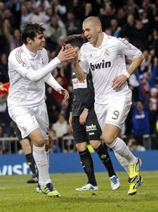 Benzema Marca Ante El Racing