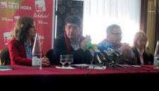 Valderas, Junto A Otros Dirigentes De IU En La Provincia De Jaén.