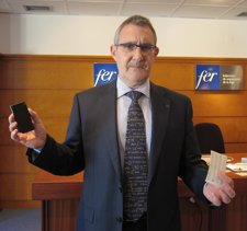 El Gerente De JMP Ingenieros Eduardo Remírez Con Etiquetado Electrónico 