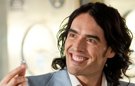 Tras el divorcio de Katy, Russell Brand tiene novia