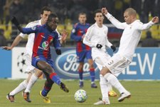Pepe Entra A Un Jugador Del CSKA Ante La Presencia De Arbeloa Y Callejón