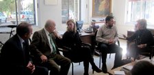 La Directora Del IES Lluís Vives En El Centro Junto A José Cholbi
