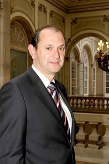 Rafael Louzán
