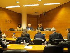 Foto De La  Mesa La Comisión De Emarsa Previa A Su Constitución. 
