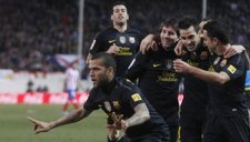 Alves, Barcelona Gana