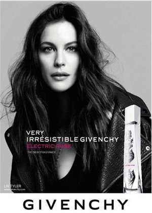 Givenchy saca la cantante que Liv Tyler lleva dentro
