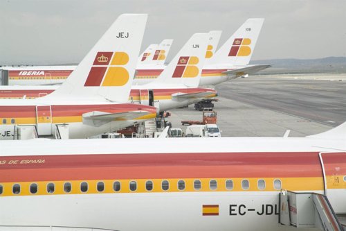 Cancelados 10 vuelos de Iberia en Galicia