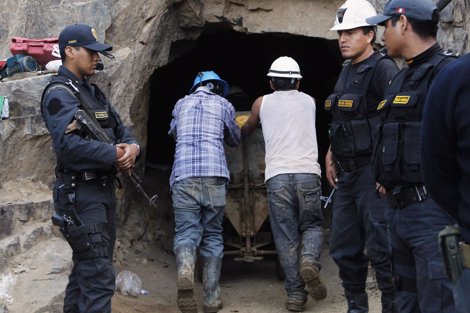 Rescate De Los Mineros Atrapados En Perú