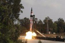 India Prueba Un Misil De Largo Alcance