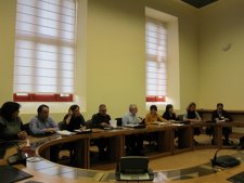 Galicia.-SOS Sanidade Pública pide a Feijóo “no aplicar los recortes” y avisa: “Los jubilados gallegos no toman café”