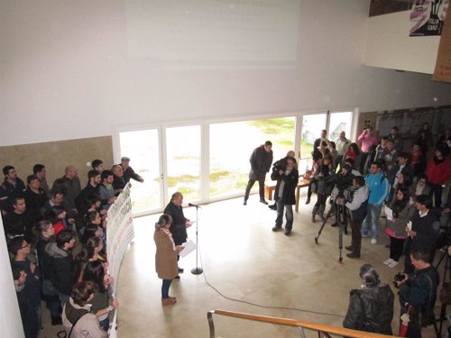 Periodistas y estudiantes gallegos claman por el fin de la "precariedad"