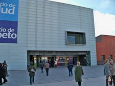 Los socialistas quieren conocer los detalles de las compras de medicamentos en el Hospital Carlos III