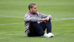 Foto: Dani Alves, entre 6 y 8 semanas de baja, se pierde la final de Copa (FC BARCELONA)