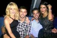 Shakira y Piqué desmienten los rumores con una foto en Twitter