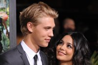 Vanessa Hudgens y Austin Butler son inseparables