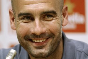 Guardiola: 'Ellos parten con la ventaja del hambre de ganar un titulo'