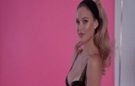 Bar Refaeli quiere que coqueteen con ella