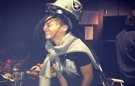Rihanna sorprende con su último look