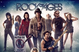 Tom Cruise y Catherine Zeta-Jones cantan clásicos del rock de los ochenta en 'Rock of Ages'