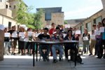 Estudiants de la UdG tancats condicionen la seva sortida a un referèndum
