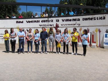 Foto: Cerca de 500 personas participan en la VII Marcha de la Red Vecinal contra la Violencia Doméstica (EUROPA PRESS)