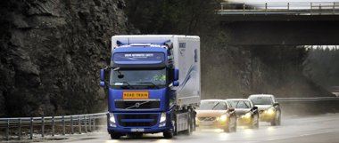 Foto: Volvo elige España para probar coches guiados de forma electrónica (VOLVO CAR CORPORATION)