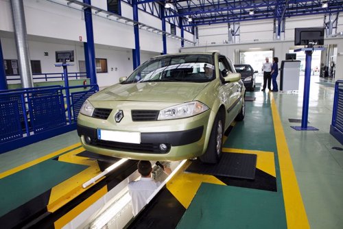 Más de 300.000 vehículos circulan en Galicia "con defectos graves o peligrosos"