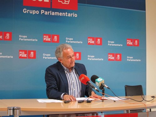 El PSdeG acusa al Gobierno de querer "expropiar" las competencias a 293 ayuntamientos