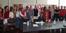 Algunos de los trabajadores de la Fundaci�n Arcyl