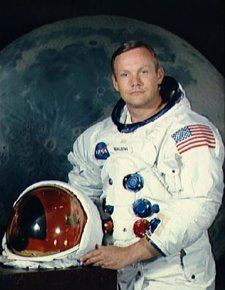 Fallece a los 82 años Neil Armstrong, el primer hombre en pisar la Luna